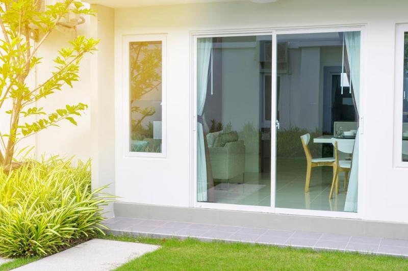 La pose d'une v&eacute;randa &agrave; Belleu, les &eacute;tapes cl&eacute;s pour un projet r&eacute;ussi