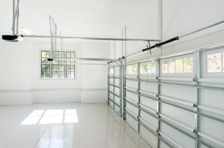 Guide complet pour la pose de porte de garage &agrave; Belleu